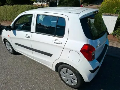 Gebraucht Suzuki Celerio 68 PS (50 kW) 2017 Weiß Kleinwagen