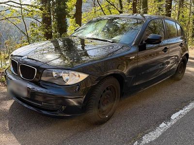 Gebraucht BMW 118 143 PS (105 kW) 2009 Schwarz Kleinwagen