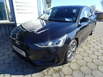 Neu Ford Focus ST-Line 155 PS (114 kW) 2026 Obsidianschwarz metallic Limousine