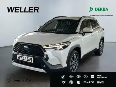 Gebraucht Toyota Corolla Cross Team 140 PS (102 kW) 2023 Weiss SUV