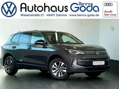 Neu VW Tiguan 150 PS (110 kW) 2026 Grün SUV