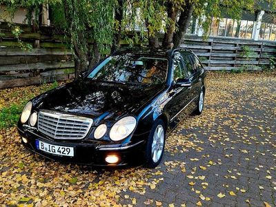 Mercedes E320