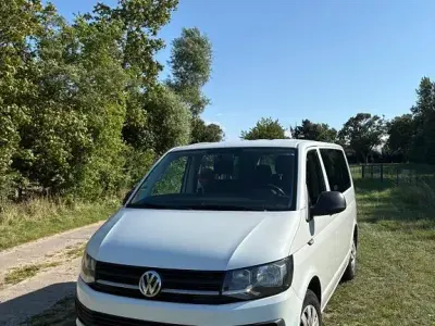 Gebraucht VW Multivan Trendline 102 PS (75 kW) 2016 Weiß Van / Kleinbus