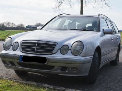 Mercedes E240