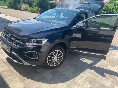 Gebraucht VW T-Roc Life 150 PS (110 kW) 2024 Grau SUV