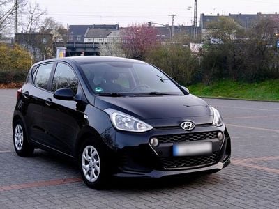 Gebraucht Hyundai i10 Trend 87 PS (63 kW) 2017 Schwarz Kleinwagen