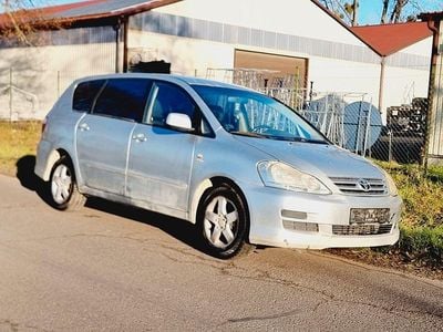 Gebraucht Toyota Avensis Verso Sol 116 PS (85 kW) 2005 Silber Van / Kleinbus