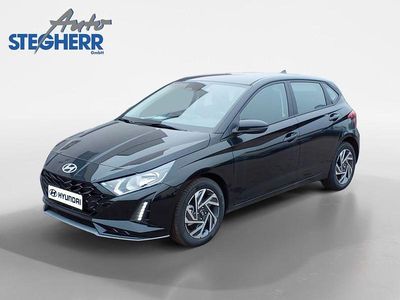 Schwarz Neu 2025 Hyundai i20 Trend Limousine | 24.890 € (Etwas zu teuer)