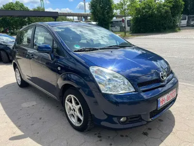 Gebraucht Toyota Corolla Verso 129 PS (94 kW) 2006 Dark blue mica metallic Van / Kleinbus