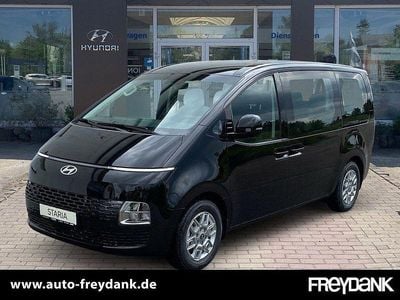 Neu Hyundai Staria 160 PS (117 kW) 2026 Schwarz Van / Kleinbus