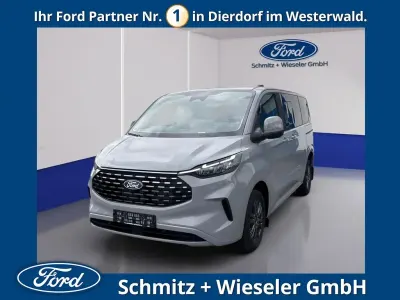 Neu Ford Tourneo Titanium 170 PS (125 kW) 2026 Grau Van / Kleinbus