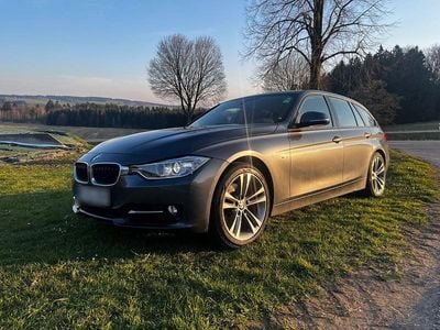 Usata BMW 330 Sport Line 258 CV (189 kW) 2014 Grigio Station wagon