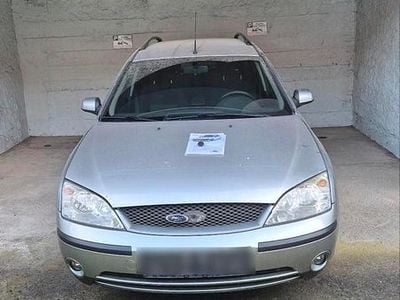 Silber Gebraucht 2003 Ford Mondeo Kombi | 850 € (Guter Preis)