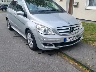 Gebraucht Mercedes B180 110 PS (80 kW) 2008 Grau Van / Kleinbus