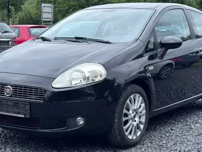 Gebraucht Fiat Grande Punto Racing 95 PS (69 kW) 2009 Schwarz Kleinwagen