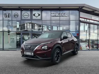 Begagnad Nissan Juke N-Connecta 143 HK (105 kW) 2023 Röd SUV