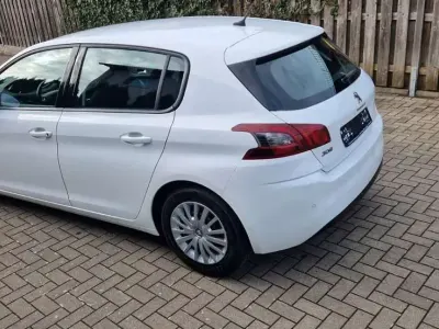 Brugt Peugeot 308 Access 102 HK (75 kW) 2019 Hvid Sedan
