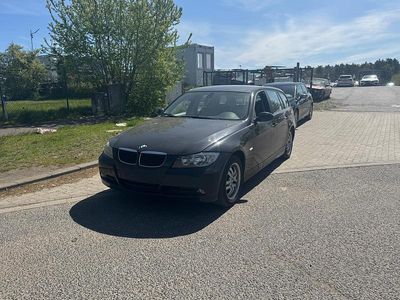 Używany BMW 320 150 KM (110 kW) 2007 Czarny Kombi