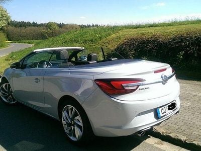 Gebraucht Opel Cascada Innovation 200 PS (147 kW) 2014 Weiß Cabrio