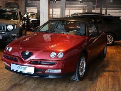 Gebraucht Alfa Romeo Spider 150 PS (110 kW) 1995 Rot Cabrio