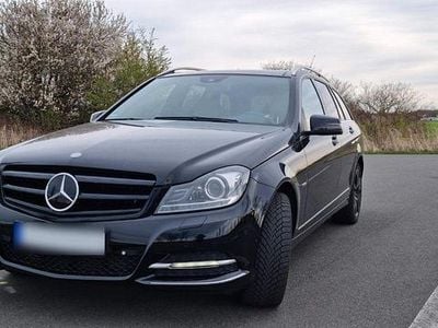 Second-hand Mercedes C250 Avantgarde 204 CP (150 kW) 2011 Negru Break