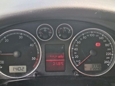 gebraucht VW Passat 3bg 2.5 v6 tdi.