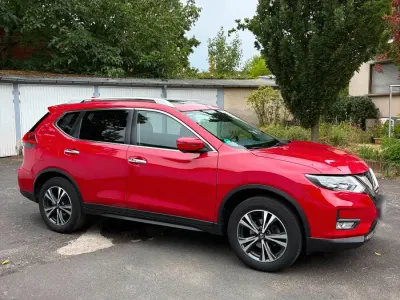 Gebraucht Nissan X-Trail N-Connecta 163 PS (119 kW) 2018 Rot SUV