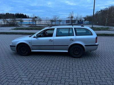 Second-hand Skoda Octavia 150 CP (110 kW) 2003 Argintiu Break