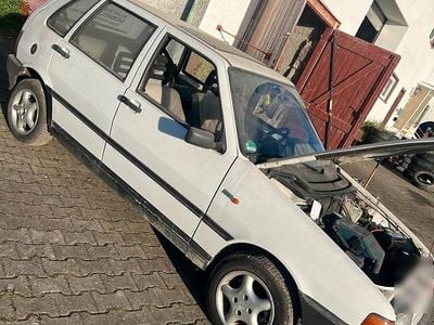 Gebraucht Fiat Uno 50 PS (36 kW) 1992 Weiß Kleinwagen