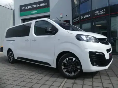 Second-hand Opel Zafira Life Innovation 177 CP (130 kW) 2020 Alb Monovolum