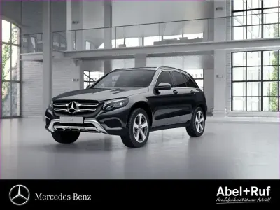 Używany Mercedes GLC250 AMG 211 KM (155 kW) 2019 Czarny SUV