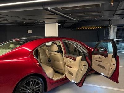 Rot Gebraucht 2010 Lexus LS460 Limousine | 24.000 €