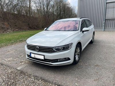 Gebraucht VW Passat Comfortline 150 PS (110 kW) 2015 Weiß Kombi