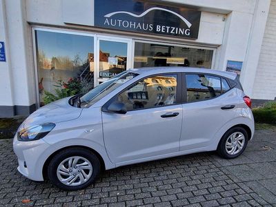 Gebraucht Hyundai i10 Comfort 67 PS (49 kW) 2025 Grau Kleinwagen