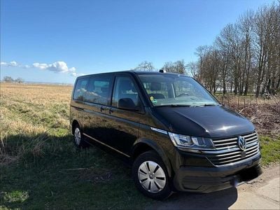 Gebraucht VW Multivan Trendline 150 PS (110 kW) 2021 Schwarz Van