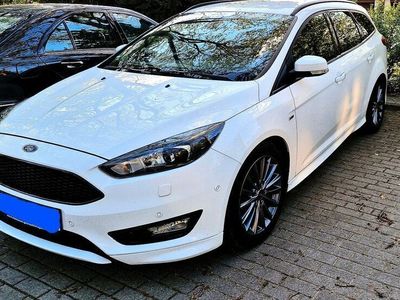 gebraucht Ford Focus 2,0 TDCi 110kW ST-Line Turnier ST-Line