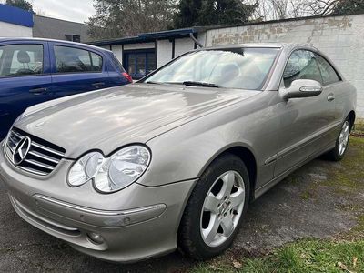 Gebraucht Mercedes CLK200 163 PS (119 kW) 2003 Cubanitsilber  metallic Coupé