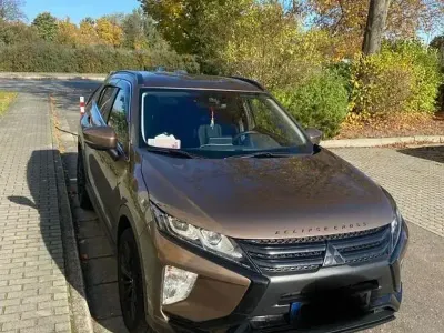 Gebraucht Mitsubishi Eclipse Cross Spirit 163 PS (119 kW) 2020 Braun SUV