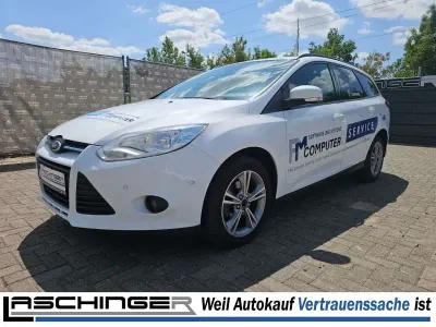Gebraucht Ford Focus 116 PS (85 kW) 2013 Frostweiß Limousine