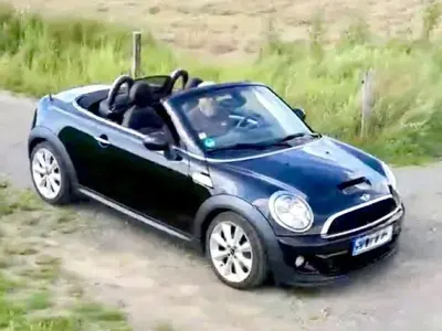 Gebraucht Mini Cooper SD Cabriolet 143 PS (105 kW) 2013 Schwarz Cabrio