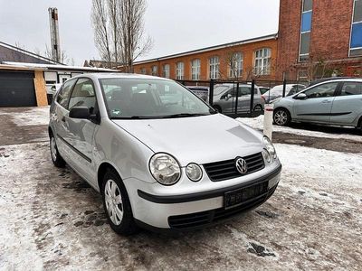 Silber Gebraucht 2003 VW Polo Comfortline Kleinwagen | 1.480 € (Fairer Preis)