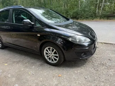 Gebraucht Seat Altea XL 105 PS (77 kW) 2012 Schwarz Van / Kleinbus