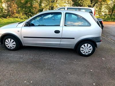Używany Opel Corsa 75 KM (55 kW) 2002 Szary Hatchback