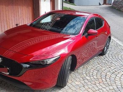 Gebraucht Mazda 3 Homura-Line 150 PS (110 kW) 2022 Rot Limousine