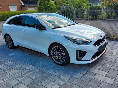Weiß Gebraucht 2019 Kia ProCeed GT Kleinwagen | 21.790 € (Fairer Preis)