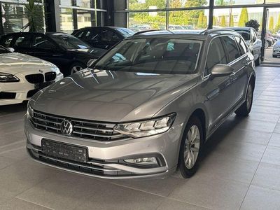 Pyrite silver metallic Gebraucht 2023 VW Passat Kombi | 23.990 € (Fairer Preis)