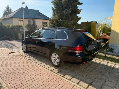 Usata VW Golf VI Comfortline 122 CV (89 kW) 2010 Nero Utilitaria