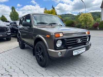 Lada Urban