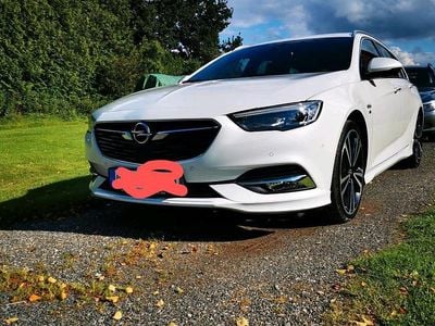 Weiß Gebraucht 2018 Opel Insignia OPC Kombi | 12.500 € (Guter Preis)