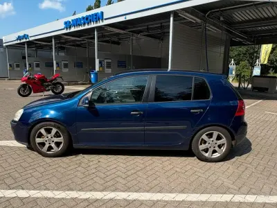 Gebraucht VW Golf IV 102 PS (75 kW) 2006 Blau Limousine